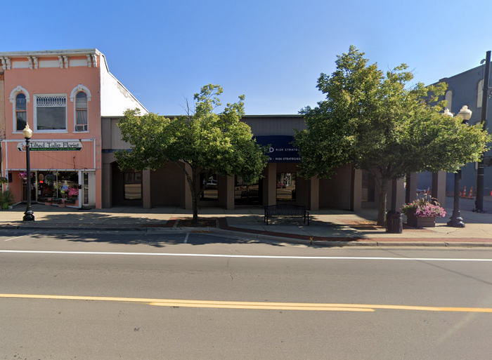 Stukeys Inn (Arlington Hotel) - 2022 Street View (newer photo)